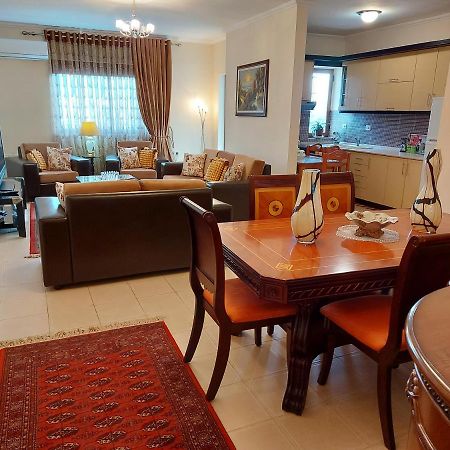 Geni Apartment คอร์เชอ ภายนอก รูปภาพ