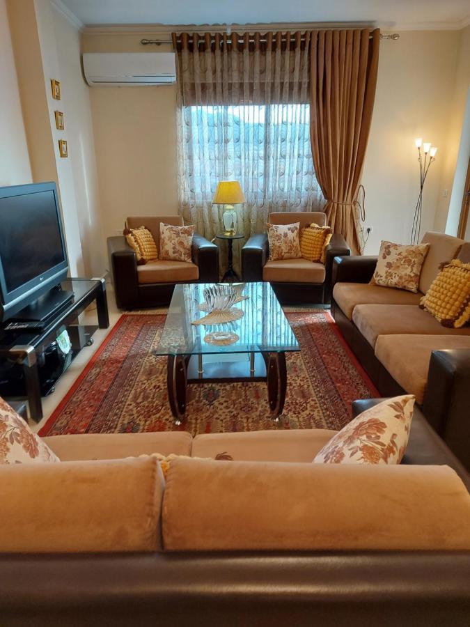 Geni Apartment คอร์เชอ ภายนอก รูปภาพ