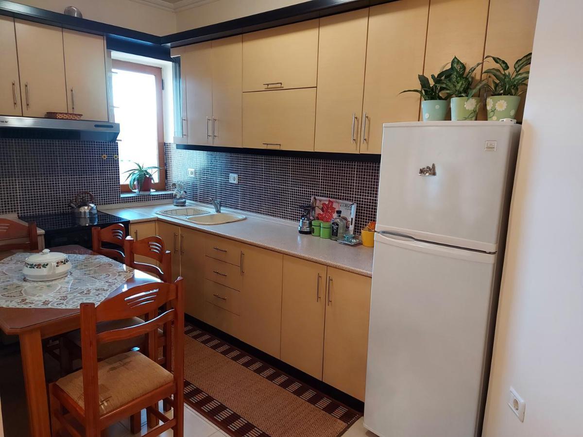 Geni Apartment คอร์เชอ ภายนอก รูปภาพ