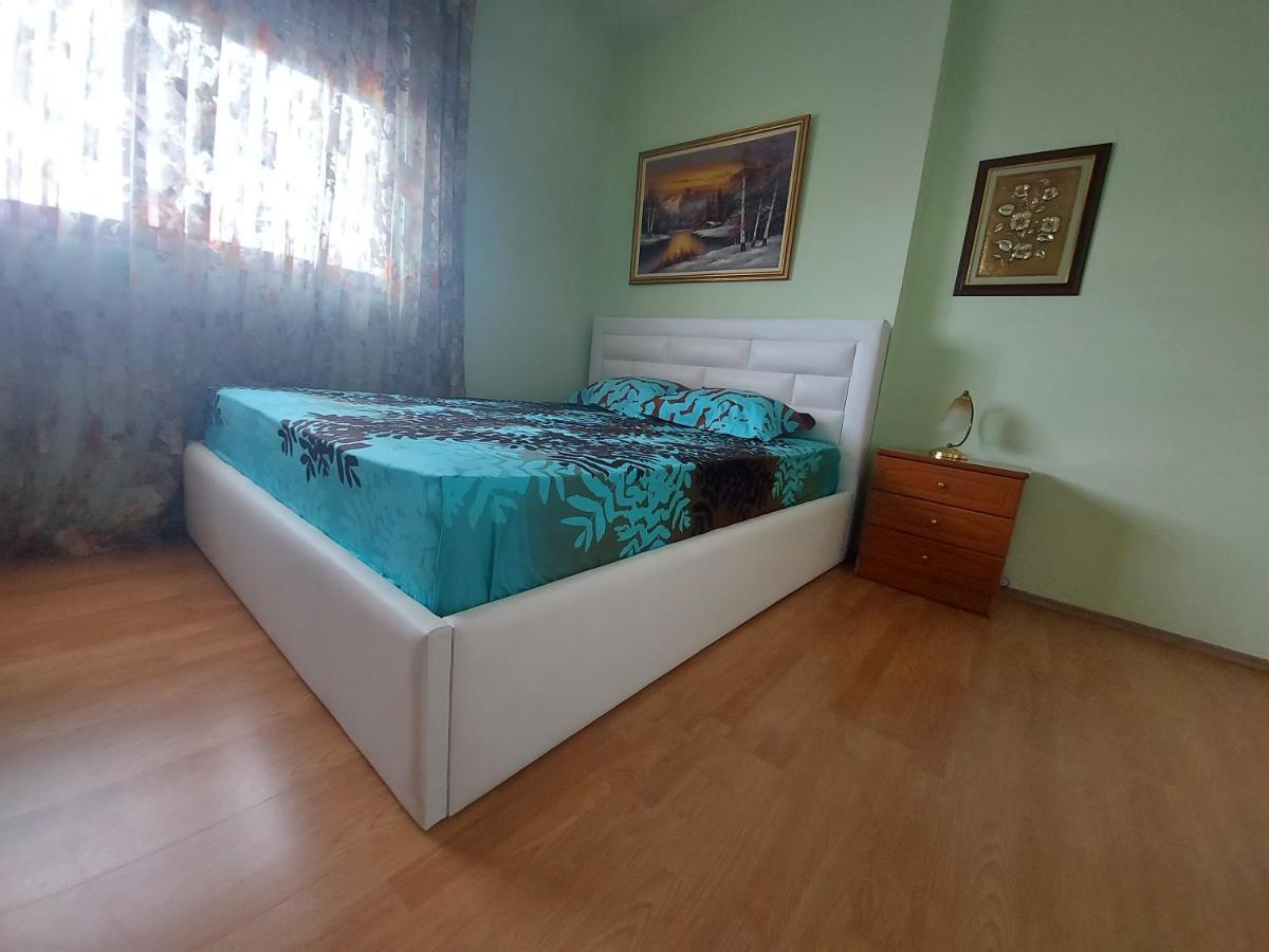 Geni Apartment คอร์เชอ ภายนอก รูปภาพ