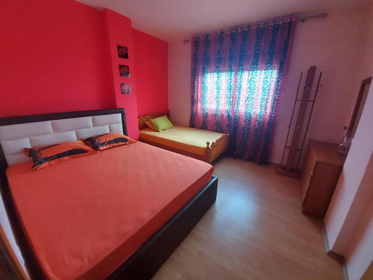 Geni Apartment คอร์เชอ ภายนอก รูปภาพ