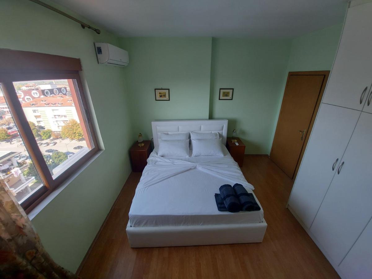 Geni Apartment คอร์เชอ ภายนอก รูปภาพ